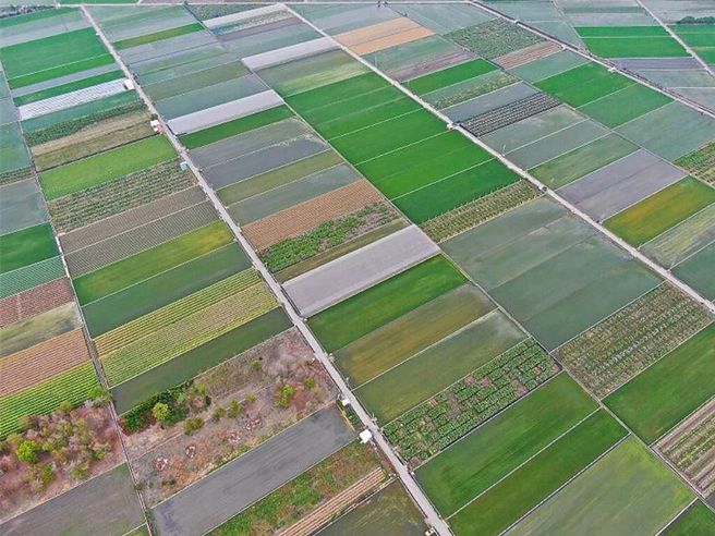 朱立伦表示，《国土计画法》事关全体农民、全国农业发展及国土发展，需要有完整的配套。（资料照片）