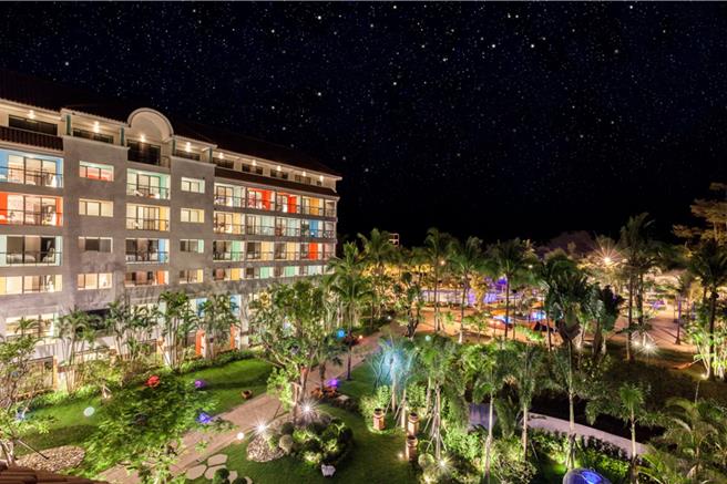 台南趣淘漫旅12月底前双人入住豪华景观客房一泊一食每晚3900元起。（垦丁凯撒提供） 