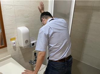 1分鐘就繳械！新婚男崩潰求醫：更年期提早報到