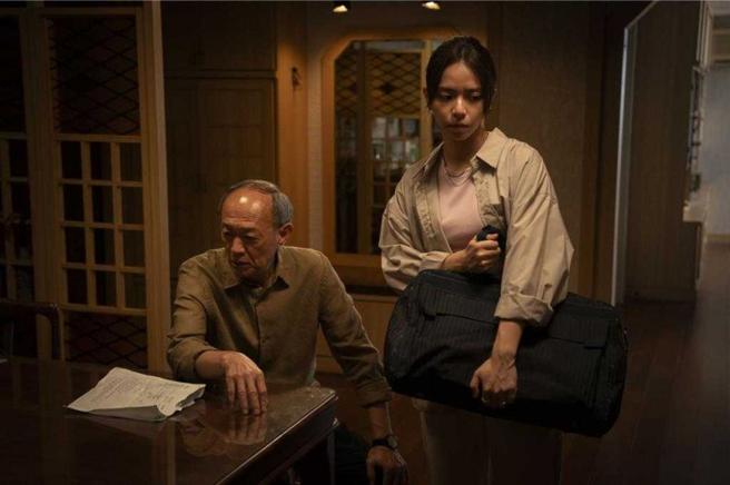 《人生清理员》宋芸桦加入爸爸金士杰开的清洁社，在事故现场照见自我人生的出口。（图／果陀娱乐提供）