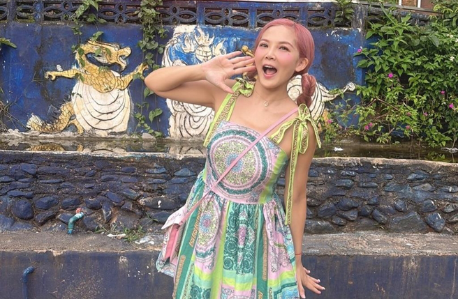 DJ圆圆日前赴清莱当爱心志工。（超堡汉堡手摇饮提供）