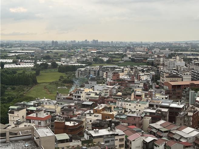 桃园市政府今年将首度标售土地，共释出40标47笔土地，面积共约5.94公顷。（蔡依珍摄）