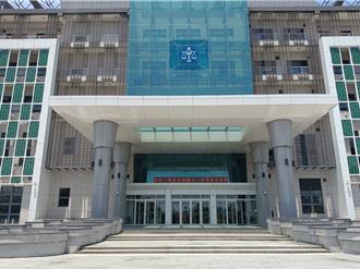 凶狠高中生围殴同学 边打边录影！呛声：见一次打一次