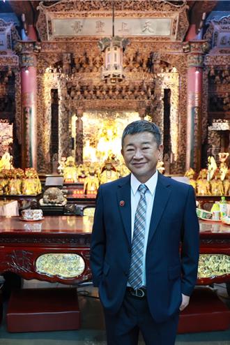 简征潭当选慈护宫主委 同时兼任景福宫主委开桃园先例