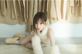 王心凌化身「宝贝熊」模样超萌 送惊喜包天天陪伴粉丝