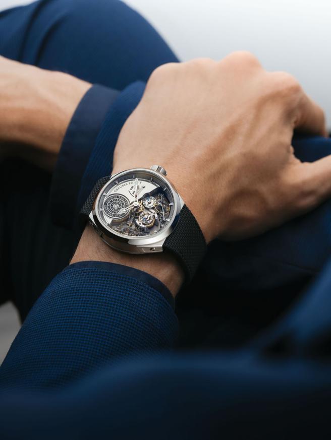 Greubel Forsey腕表平均售價都在千萬以上，幾乎是「把一棟豪宅戴在手上」，圖為Double Balancier Convexe鈦金屬腕表，1250萬元。（SHH提供）