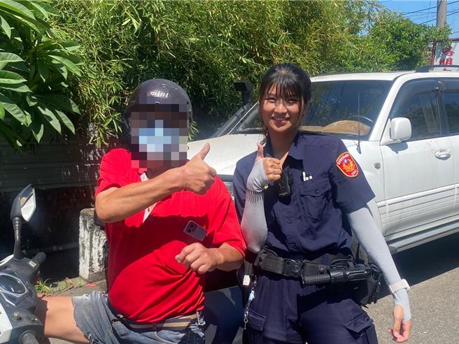 台中市大里区66岁赖姓老翁日前上午9时多在长春路巷弄间徘徊「找呒车」，警方调阅监视器循线调查找到，由于赖翁左手不便，警方更贴心到赖翁住处载他领车。（雾峰警分局提供／潘虹恩台中传真）