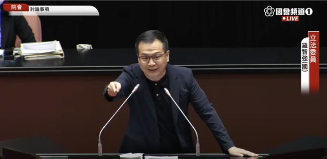 立法院今天開議，藍綠白三黨團都針對「聯合國2758號決議」表態，國民黨團由立委羅智強代表發言。（摘自國會頻道）