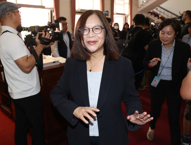 立法院20日新会期开议，海委会主委管碧玲出席备询。（姚志平摄）