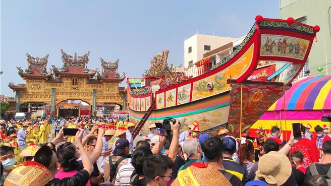 東港迎王自9月28日至10月5日，展開8天7夜的祭典科儀，預計會湧入大量人、車潮（資料畫面）