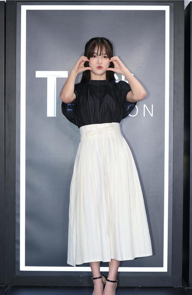 林岱萦经歷母亲过世后，扛起照顾2个妹妹的责任。（红心字会提供）