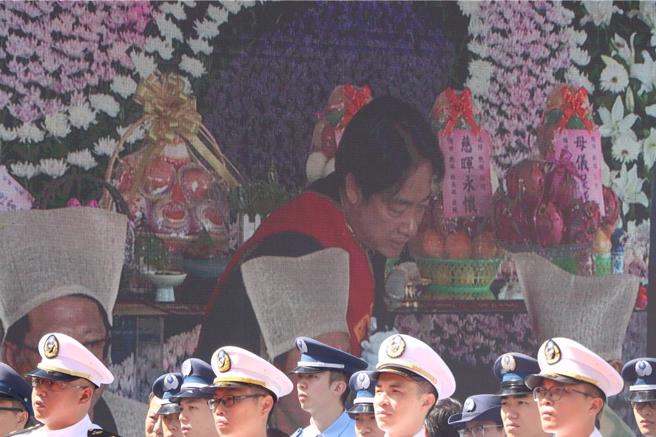 总统府秘书长潘孟安的母亲潘林美凤上月31日凌晨因病辞世，享寿88岁，17日举行告别式，由赖清德总统担任点主官，赖还代表家属致谢词。（资料照／谢佳潾摄）