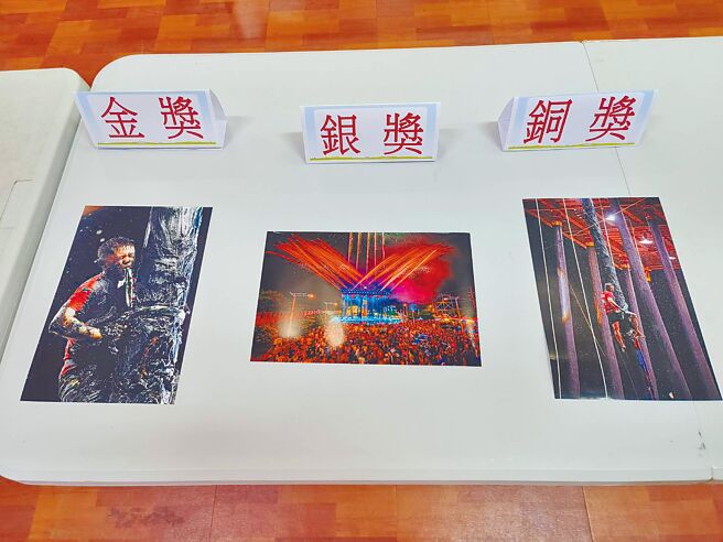 針對恆春搶孤攝影比賽爭議，屏東縣恆春鎮公所19日邀請新評審重新評選，最終金、銀、銅獎全翻盤。（謝佳潾攝）