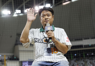 中職》托周思齊的福來到大巨蛋 許竹見：算是跟蛇迷另類告別