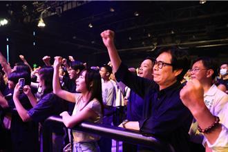 力挺青年音樂夢！ 陳其邁：有望培養高雄版ONE OK ROCK