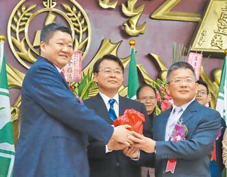 涉诈领500万助理费 林铭仁羁押禁见