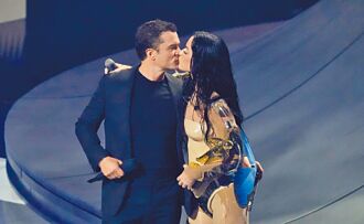 凱蒂佩芮曝招桃花祕法 誇奧蘭多完美伴侶