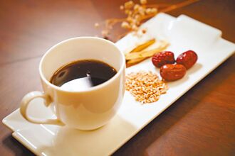 乳癌治療引更年期 中醫茶飲穴位助緩解