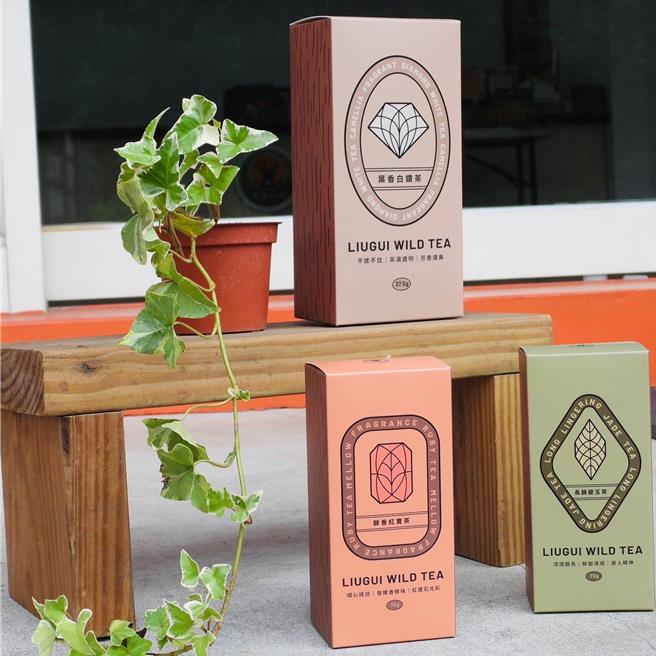 六龟区新发社区的山茶屡次在国际赛事中获得佳绩，提升了高雄山茶的国际知名度。（高雄市农业局提供／林雅惠传真）