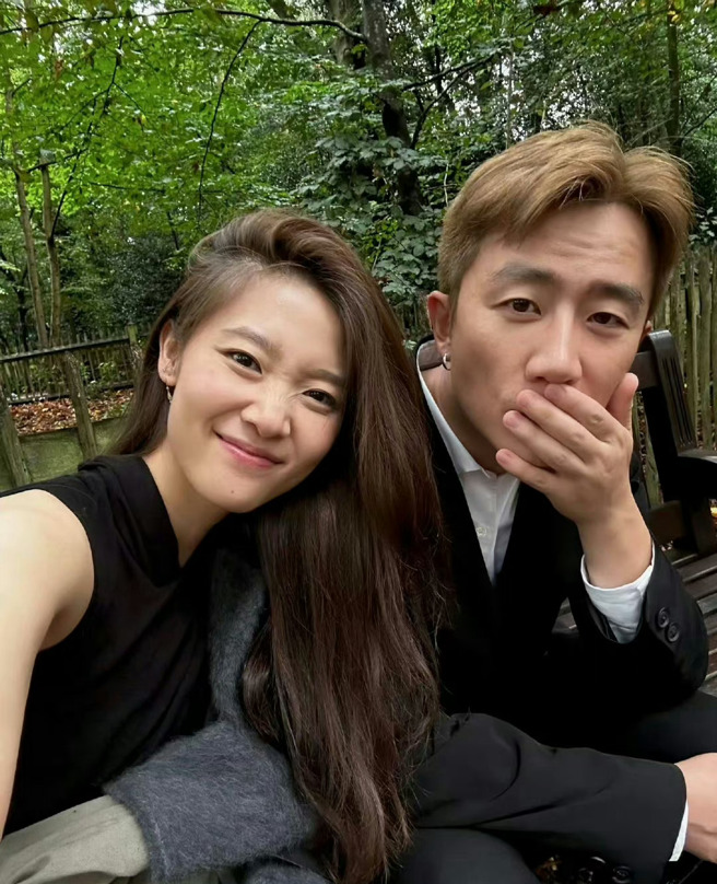 许多网民讚美黄轩的女友有气质。（图／黄轩小红书）