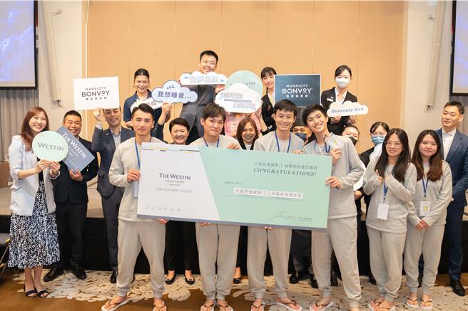 「天夢之床 24小時不睡覺挑戰賽」邀集12位挑戰者參賽，最終有6位挑戰成功、開心抱回免費住宿大獎。（圖／桃園大溪笠復威斯汀度假酒店）