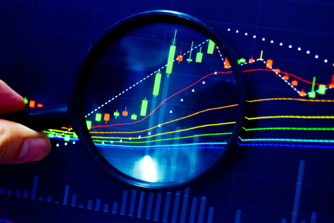 分析师建议，手中持有营建股的投资人，建议耐心先等反弹，再分批换股操作。（示意图/达志影像/shutterstock）