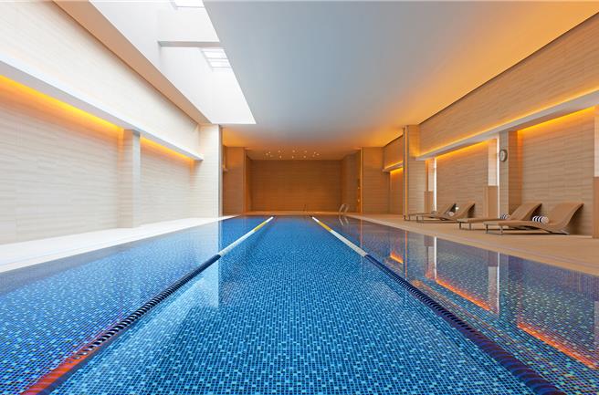 「三天两夜跨年住房专案」可免费使用三温暖、健身房与室内温水游泳池等设施。（图／台北寒舍艾美酒店）