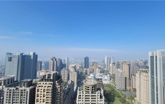 央行重手打炒房，代銷大老提三看法。（王莫昀攝）