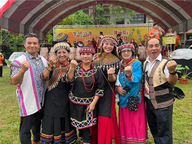 高雄市原民會主委阿布斯表示，很感謝布農族文化推動委員帶領族人一通籌辦這次活動，也對文化祭儀的呈現更加用心，整體文化展演進步不少。（高雄市府原民會提供／林雅惠傳真）