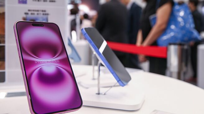 看準消費者想要年年使用新手機的嘗鮮心態，PChome網路家庭（8044）旗下金融科技公司21st FinTech（廿一世紀數位科技），及神腦國際均推出iPhone 16訂閱服務。圖／本報資料照片