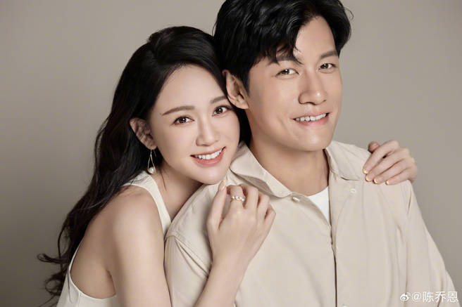 陈乔恩、Alan今补办婚礼。(陈乔恩微博)