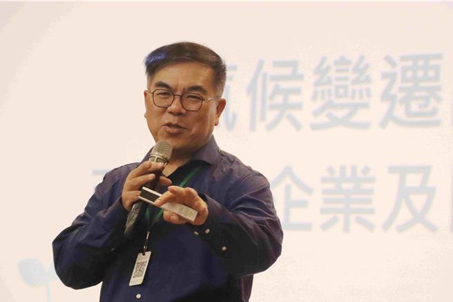 环境部长彭启明受访时澄清「没有被骂啦」，说总统在叙述的时候希望能更积极，更勇于任事，「口气上我听不出有骂啦」。（吕妍庭摄）