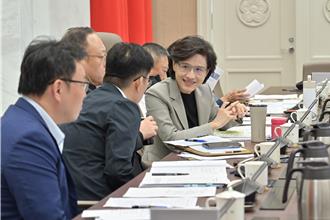 鄭麗君主持體育部諮詢小組會議 盼建立運動外交網絡