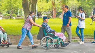 台北白昼之夜忧扰眠 深夜静态为主