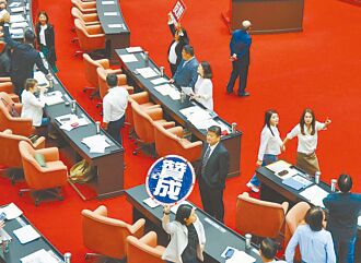 亂編預算 誰該批判