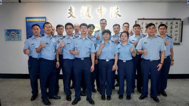 空軍第2聯隊第2修護補給大隊飛機支援中隊，今年榮獲國軍模範團體殊榮。（2聯隊提供）