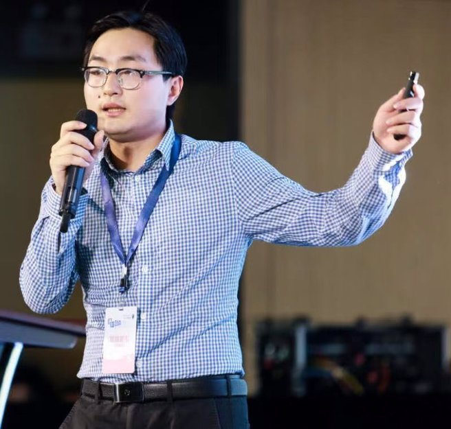 桃子健康副總裁羅仕明日前在貴州貴陽接受本報採訪。（陳冠宇攝）