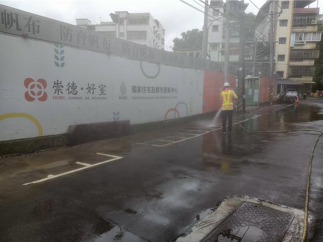 上午中华街已恢復人车通行。（汐止区公所提供）