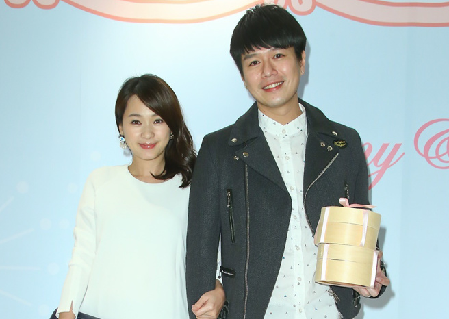 六月一度传出跟老公李易13年婚姻亮起红灯。（图／中时资料照）