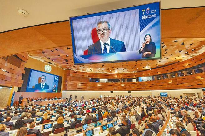 歐美等國家雖強調北京扭曲2758號決議，但至今都認同各自的一中政策，我國也仍無法以觀察員身分參與世衛大會。國民黨團20日發聲明，提案呼籲大陸當局正視中華民國存在的客觀事實；同時呼籲聯合國大會儘速接納中華民國重返聯合國。（路透）
