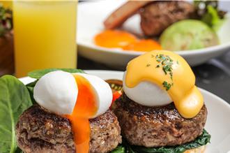 周末限定！台北晶華攜手美國肉協 頂級肋眼牛打造美日混血漢堡排