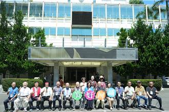 高市舊議會將都更拆除 議長率議員最後巡禮