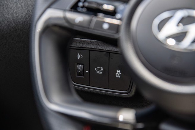 电动尾门可由驾驶座遥控启闭。（陈大任摄）