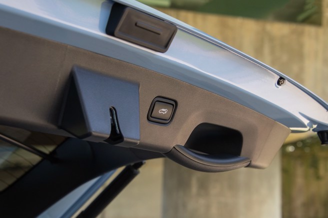 智慧型感应式电动尾门。（陈大任摄）