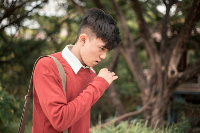 秋冬換季氣喘風險大增恐致死，醫推1檢測及早找出過敏原。（示意圖：shutterstock／達志）