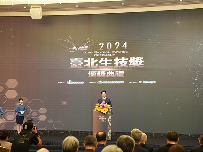 台北市長蔣萬安表示，盼透過表揚具有亮眼佳績及發展特色的企業，提供海外拓展商機及交流場域等資源，讓台北市生技之都與北市的標竿企業，共同領航生技產業布建全球市場。（黃敬文攝）