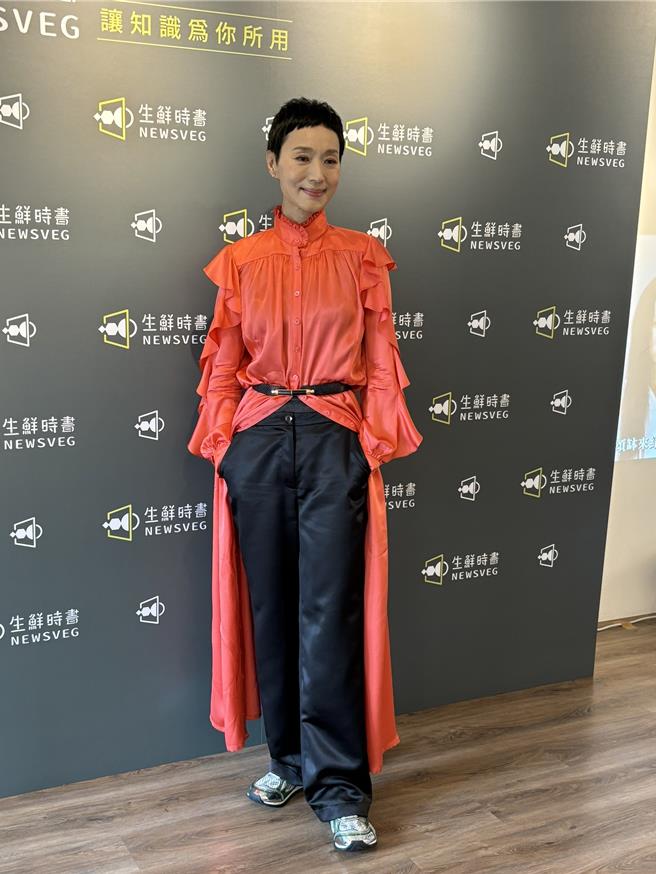 坣娜現身頌缽療癒線上課程記者會。（黃雯犀攝）