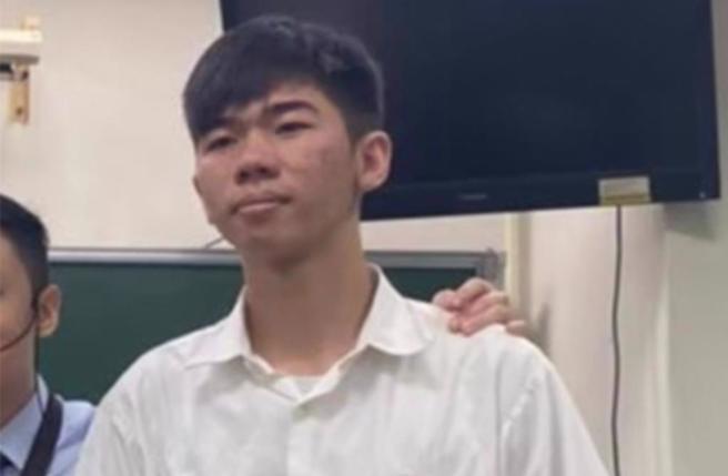 22歲郭宇軒上月27日稱赴陸旅遊卻失蹤，直到日前被國台辦抓到疑似從事詐騙正接受調查。（翻攝畫面／任義宇高雄傳真）