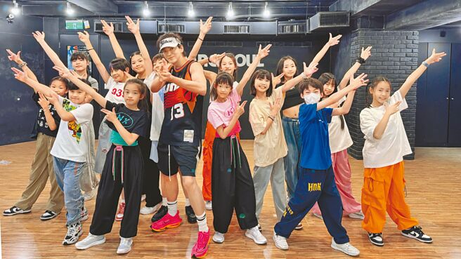 陳曉東28日將在演唱會上和小舞群們合作。（和協整合行銷提供）