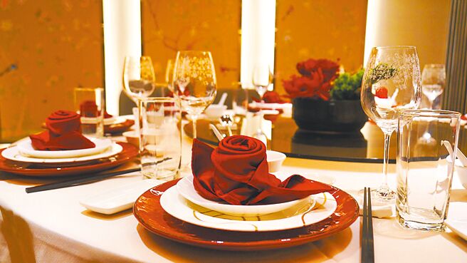 「神旺潮品集．忠孝店」下訂平日指定日期尾牙春酒專案，超高CP值10人桌菜1萬5800元起，16桌即享餐廳包場。（神旺潮品集．忠孝店提供）飲酒過量 有礙健康